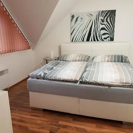 Apartman V Aleji Slavkov u Brna Exterior photo