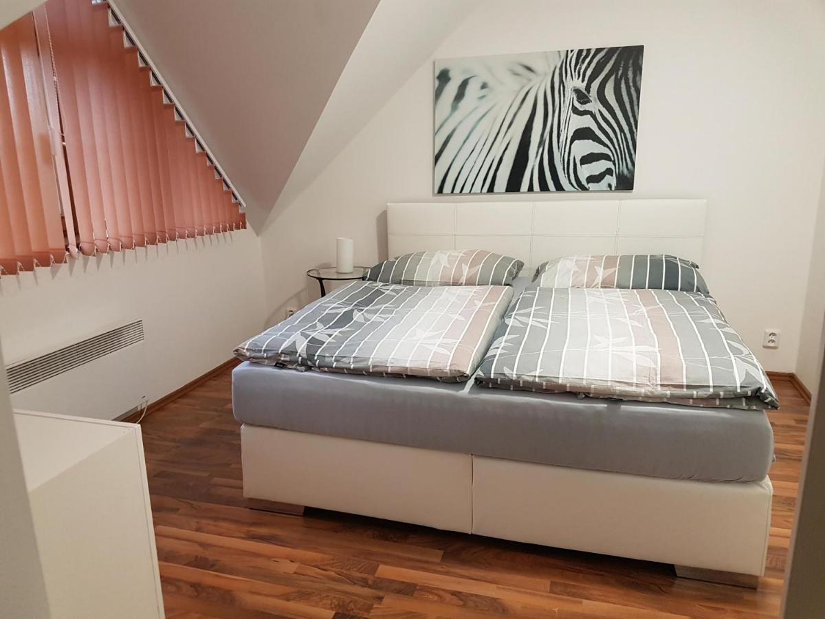 V Aleji Apartment *