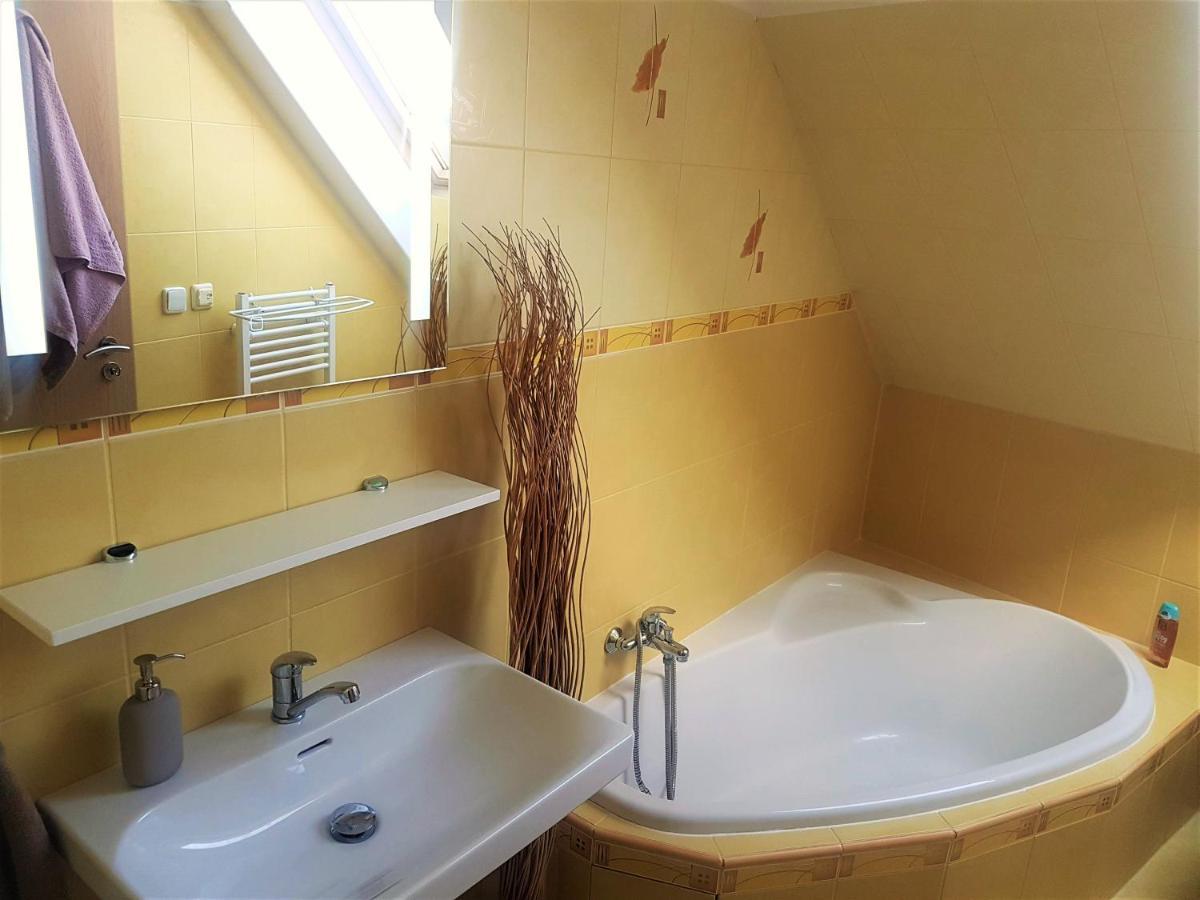 V Aleji Apartment *